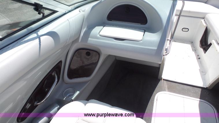 image for item K4723 2001 Mariah boat