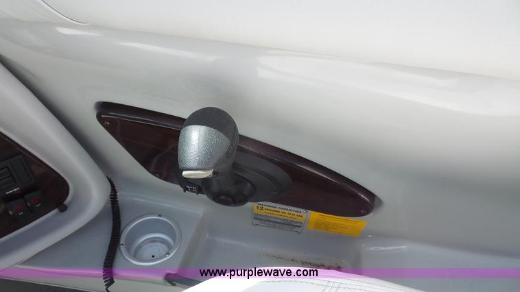 image for item K4723 2001 Mariah boat