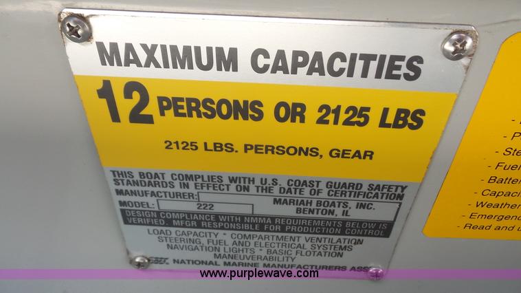 image for item K4723 2001 Mariah boat