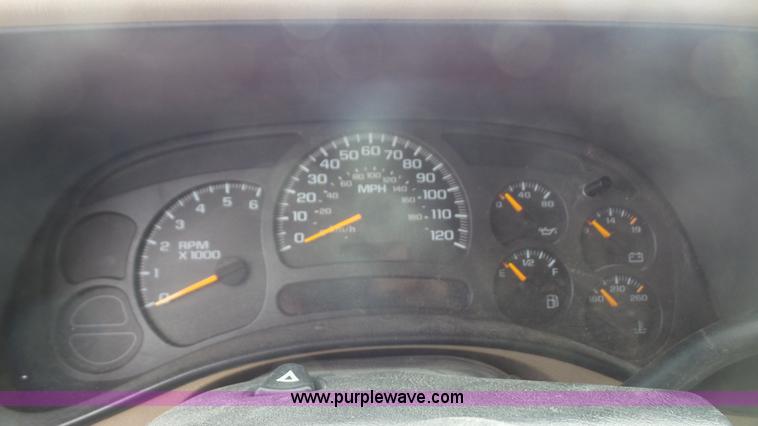 image for item K5193 2003 Chevrolet Silverado 1500 Ext. Cab pickup truck