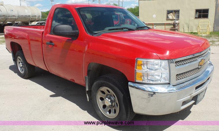 image for item K5218 2013 Chevrolet Silverado 1500 pickup truck