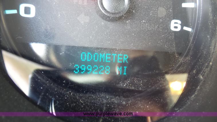 image for item K5218 2013 Chevrolet Silverado 1500 pickup truck