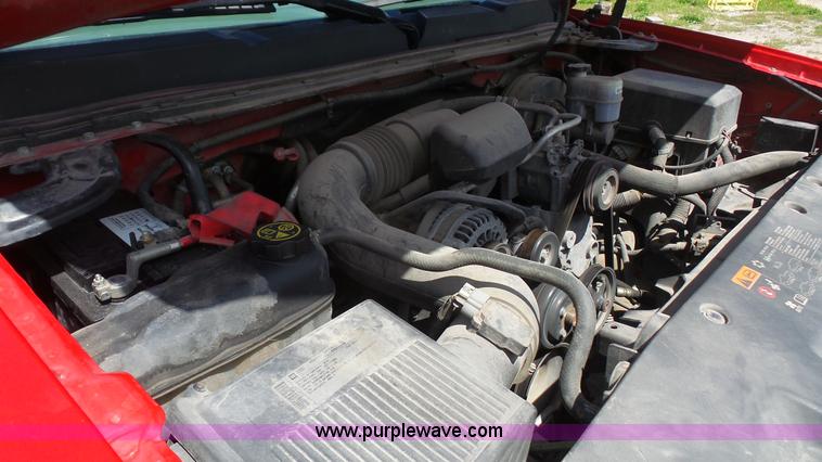 image for item K5218 2013 Chevrolet Silverado 1500 pickup truck