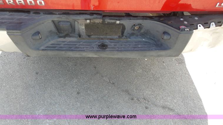 image for item K5218 2013 Chevrolet Silverado 1500 pickup truck