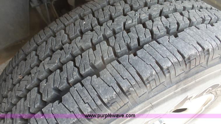 image for item K5218 2013 Chevrolet Silverado 1500 pickup truck