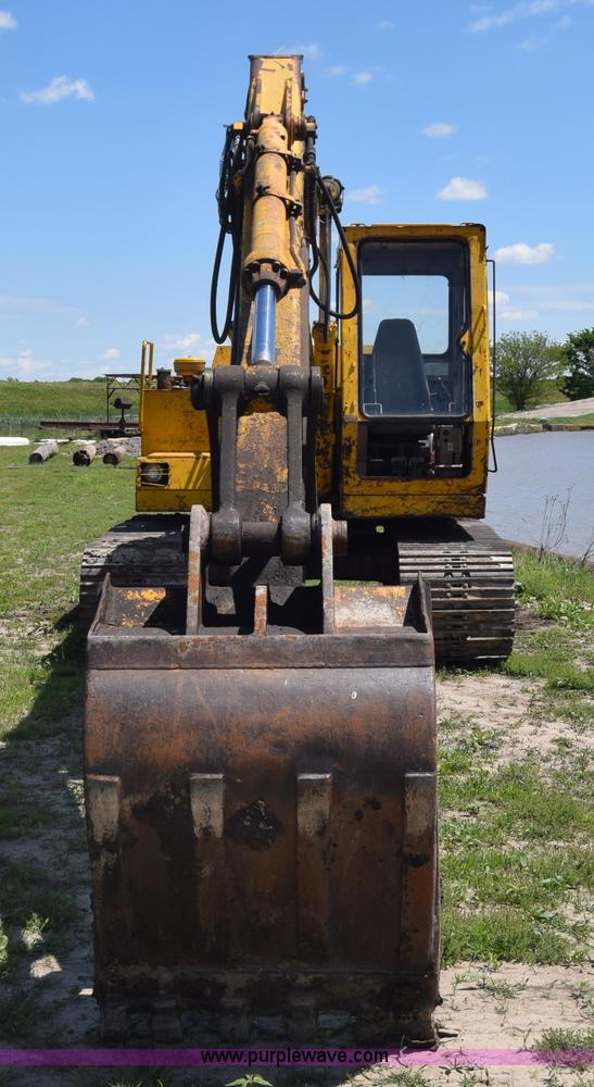 image for item K6698 1985 John Deere 490 excavator