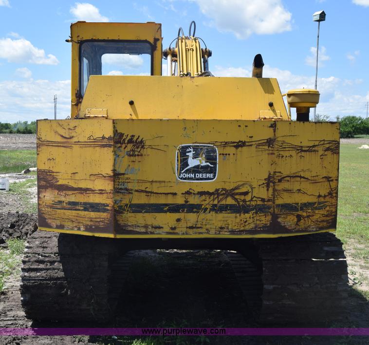 image for item K6698 1985 John Deere 490 excavator
