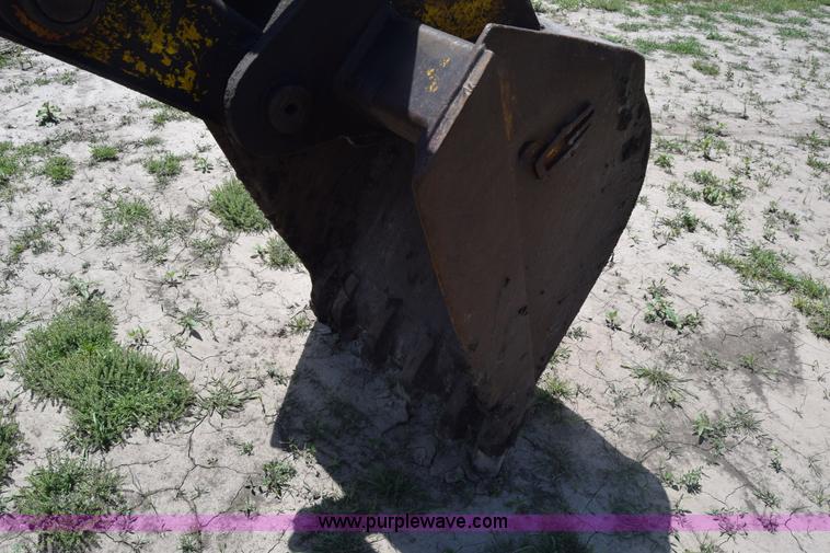 image for item K6698 1985 John Deere 490 excavator