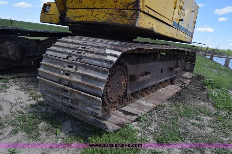 image for item K6698 1985 John Deere 490 excavator