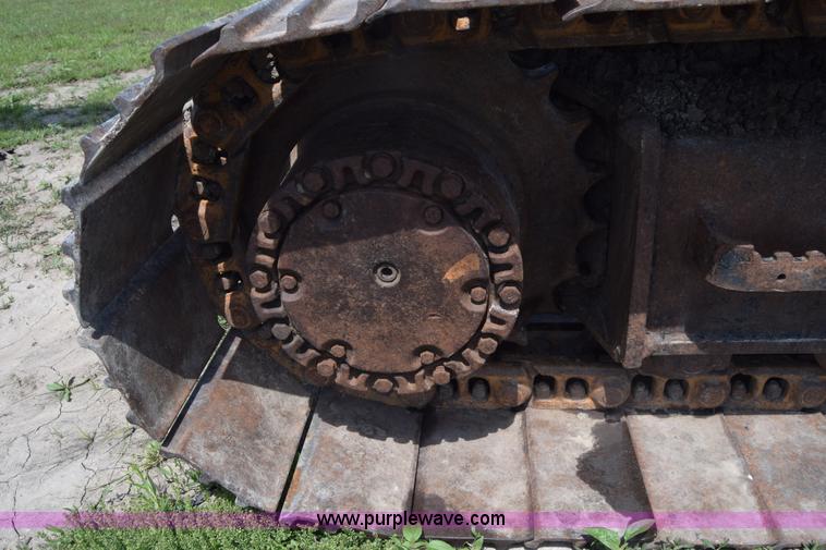 image for item K6698 1985 John Deere 490 excavator