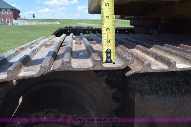 image for item K6698 1985 John Deere 490 excavator