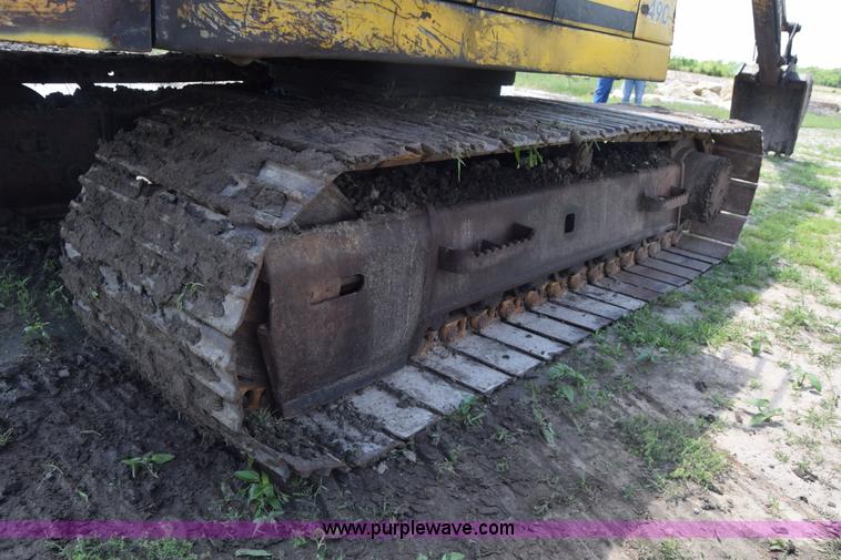 image for item K6698 1985 John Deere 490 excavator