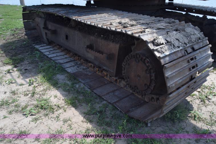 image for item K6698 1985 John Deere 490 excavator