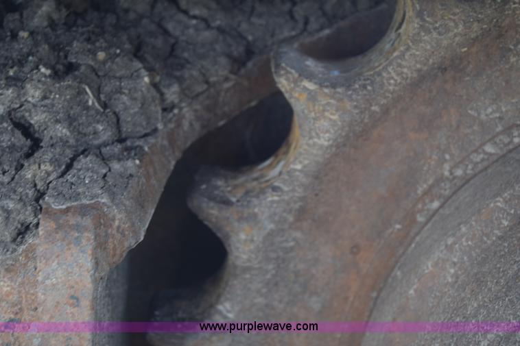 image for item K6698 1985 John Deere 490 excavator