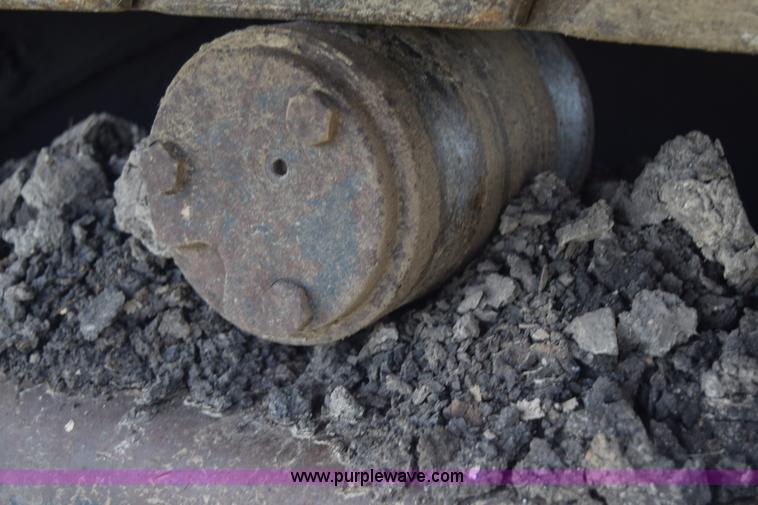 image for item K6698 1985 John Deere 490 excavator