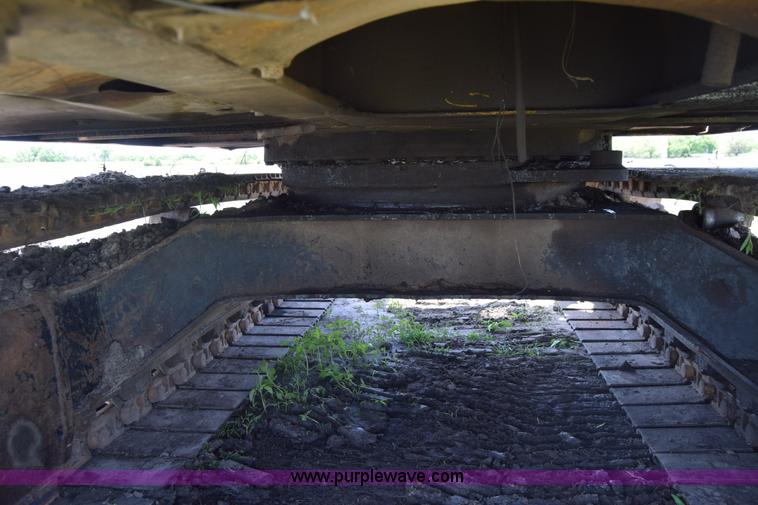 image for item K6698 1985 John Deere 490 excavator