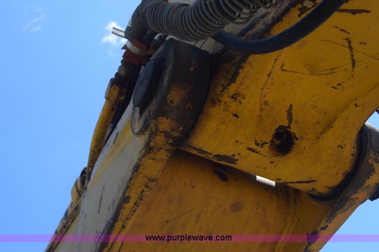 image for item K6698 1985 John Deere 490 excavator