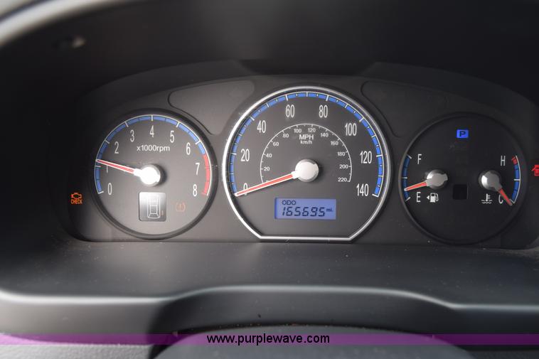 image for item K6711 2007 Hyundai Santa Fe GLS SUV