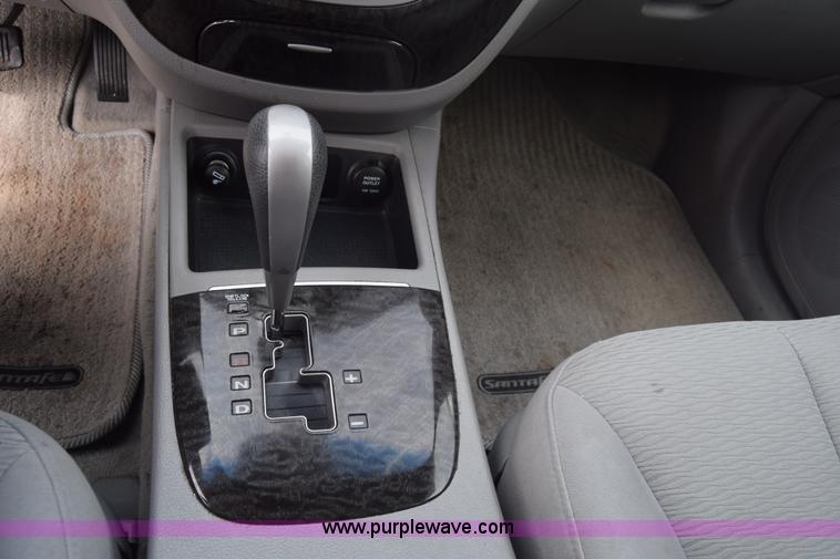 image for item K6711 2007 Hyundai Santa Fe GLS SUV