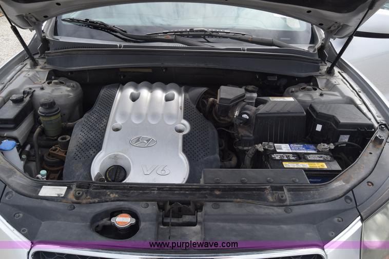 image for item K6711 2007 Hyundai Santa Fe GLS SUV