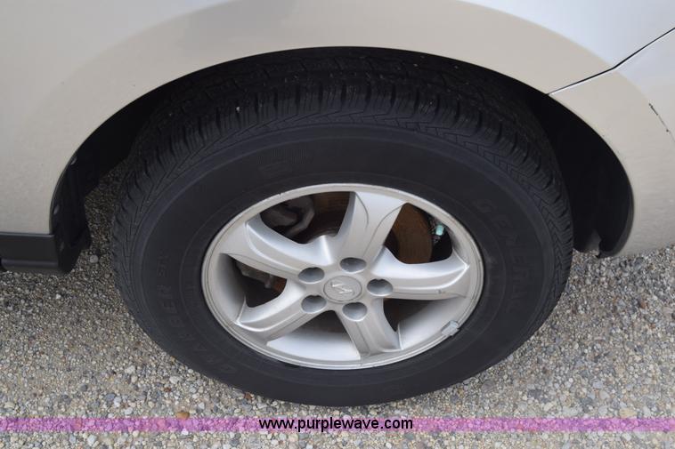 image for item K6711 2007 Hyundai Santa Fe GLS SUV