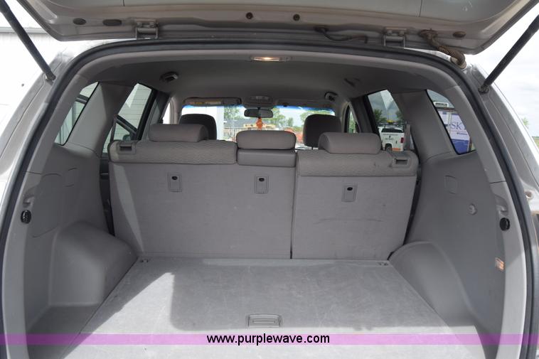 image for item K6711 2007 Hyundai Santa Fe GLS SUV