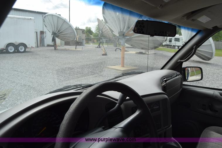 image for item K6712 2001 Chevrolet Astro van