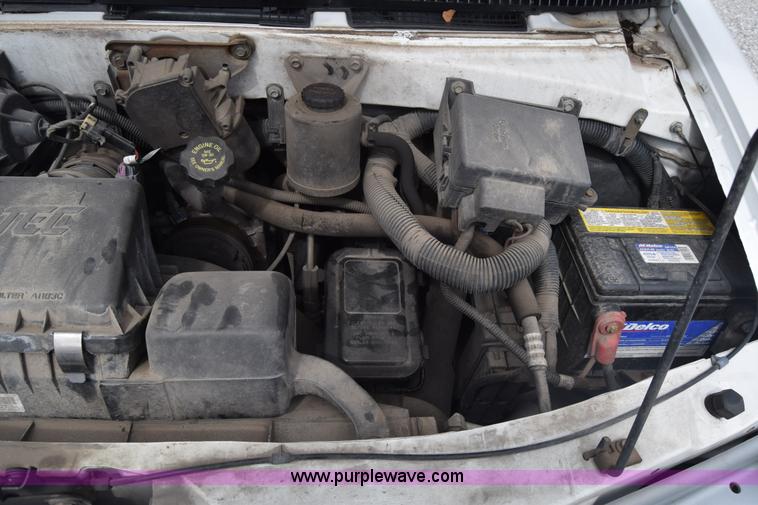 image for item K6712 2001 Chevrolet Astro van