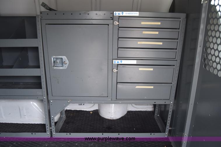 image for item K6712 2001 Chevrolet Astro van