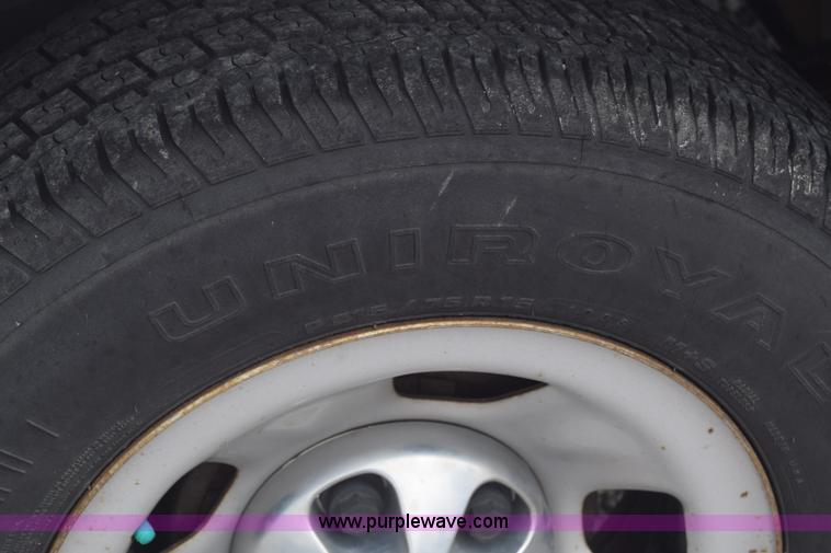 image for item K6712 2001 Chevrolet Astro van