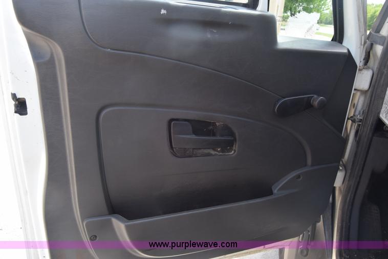 image for item K6715 2014 International TerraStar truck chassis