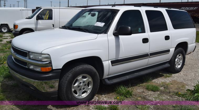 image for item K6716 2005 Chevrolet Suburban 1500 SUV