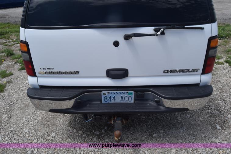 image for item K6716 2005 Chevrolet Suburban 1500 SUV