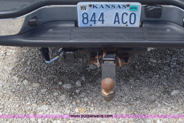 image for item K6716 2005 Chevrolet Suburban 1500 SUV