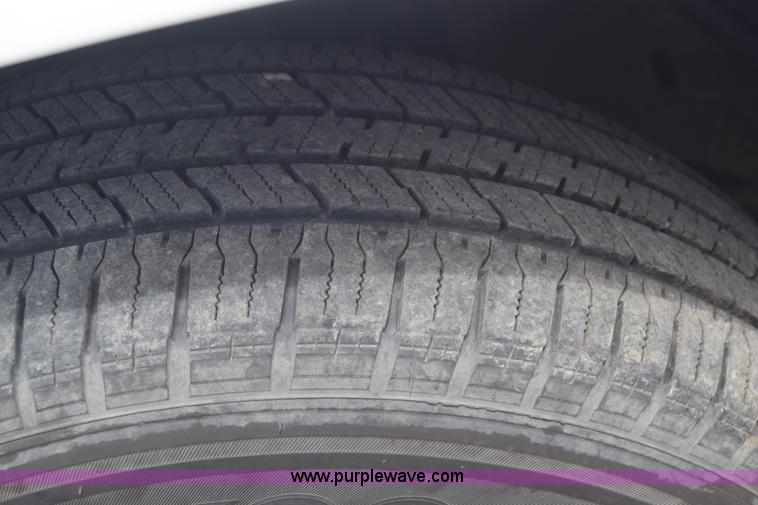 image for item K6716 2005 Chevrolet Suburban 1500 SUV