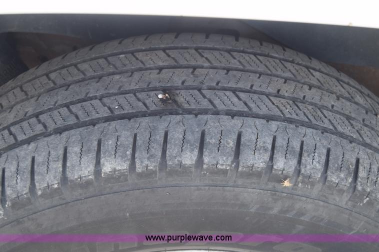 image for item K6716 2005 Chevrolet Suburban 1500 SUV