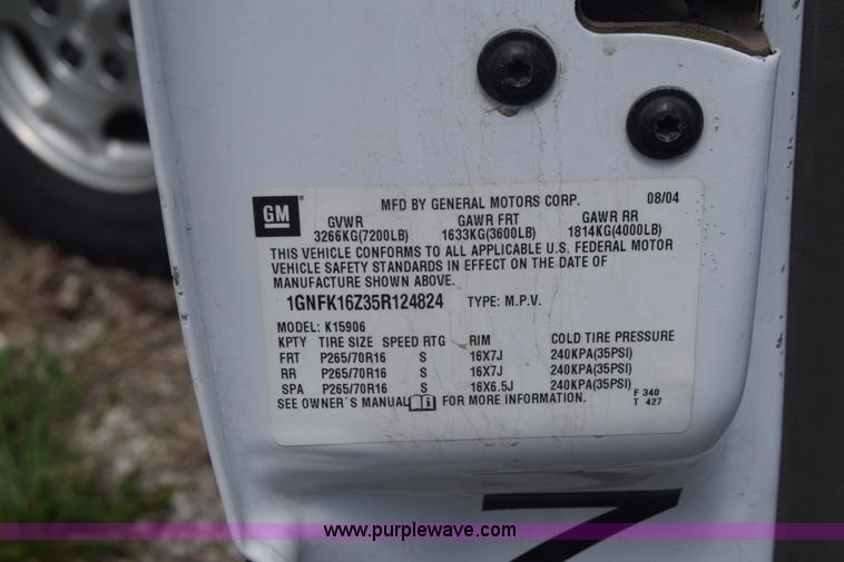 image for item K6716 2005 Chevrolet Suburban 1500 SUV