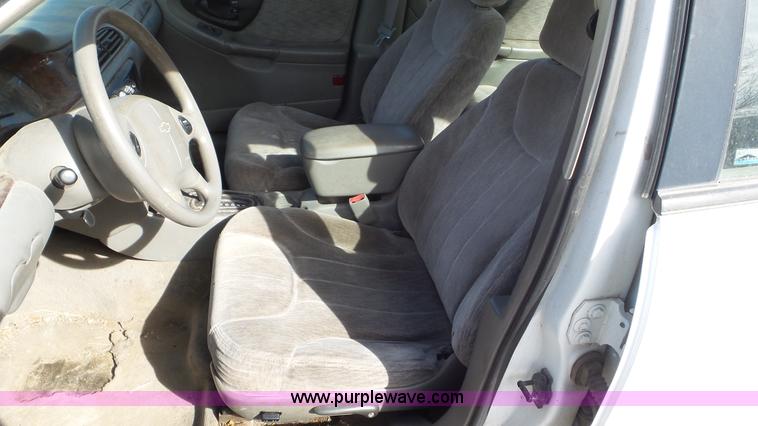 image for item K6839 2000 Chevrolet Malibu LS