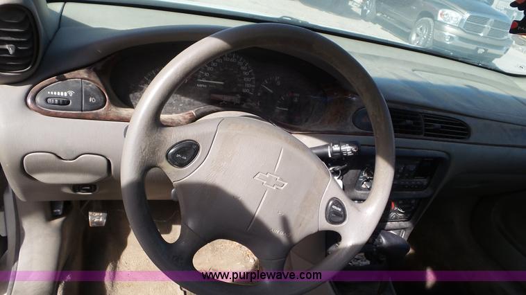 image for item K6839 2000 Chevrolet Malibu LS