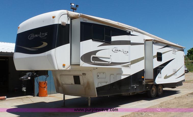 image for item K7192 2008 Carriage Carri-lite 36FDQ camper