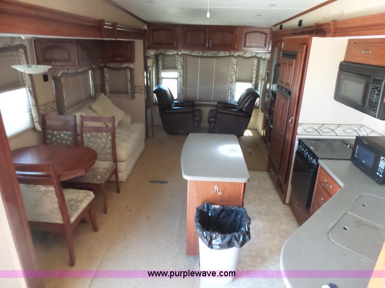 image for item K7192 2008 Carriage Carri-lite 36FDQ camper