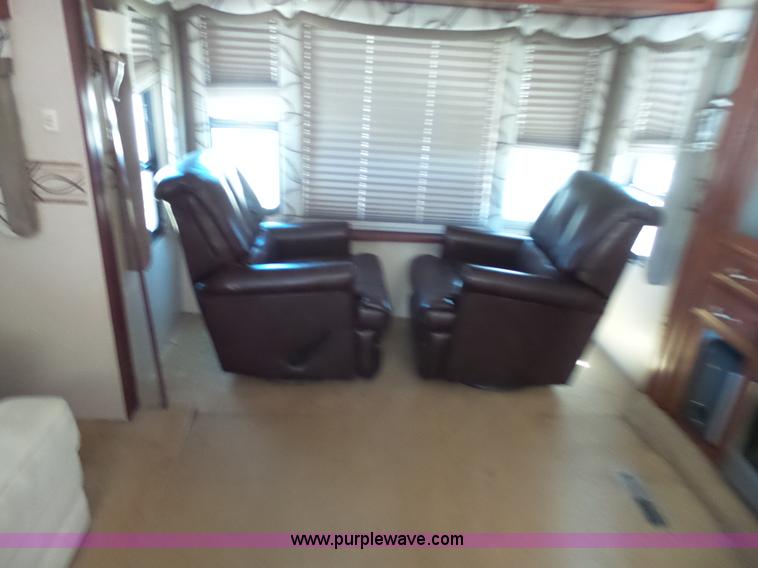 image for item K7192 2008 Carriage Carri-lite 36FDQ camper