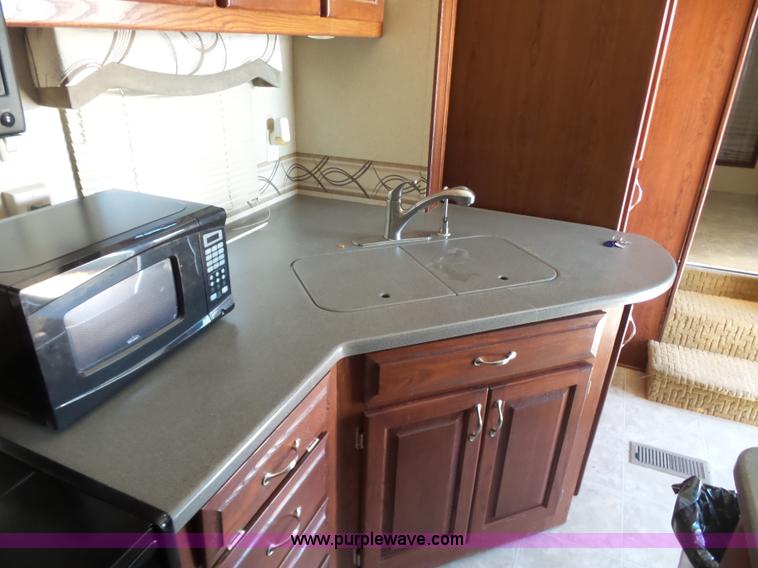 image for item K7192 2008 Carriage Carri-lite 36FDQ camper