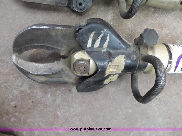 image for item K7204 (2) Hurst hydrualic rescue tools