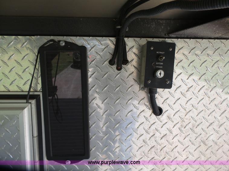 image for item K7207 2007 American Hauler Silver Hawk enclosed cargo trailer