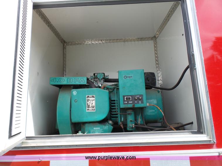 image for item K7207 2007 American Hauler Silver Hawk enclosed cargo trailer