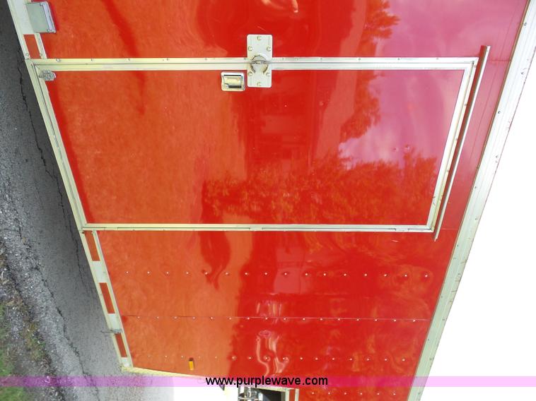 image for item K7207 2007 American Hauler Silver Hawk enclosed cargo trailer