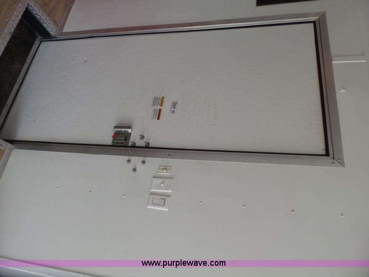 image for item K7207 2007 American Hauler Silver Hawk enclosed cargo trailer