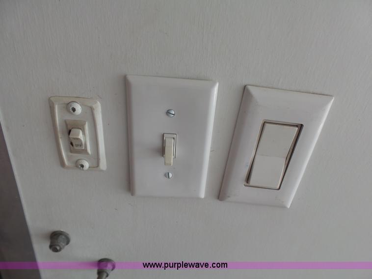 image for item K7207 2007 American Hauler Silver Hawk enclosed cargo trailer