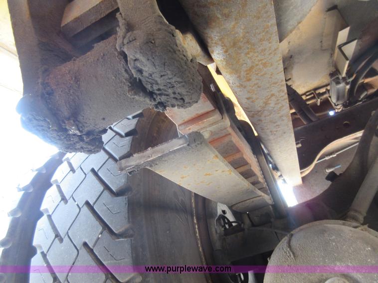 image for item K7851 2000 International 4900 dump truck